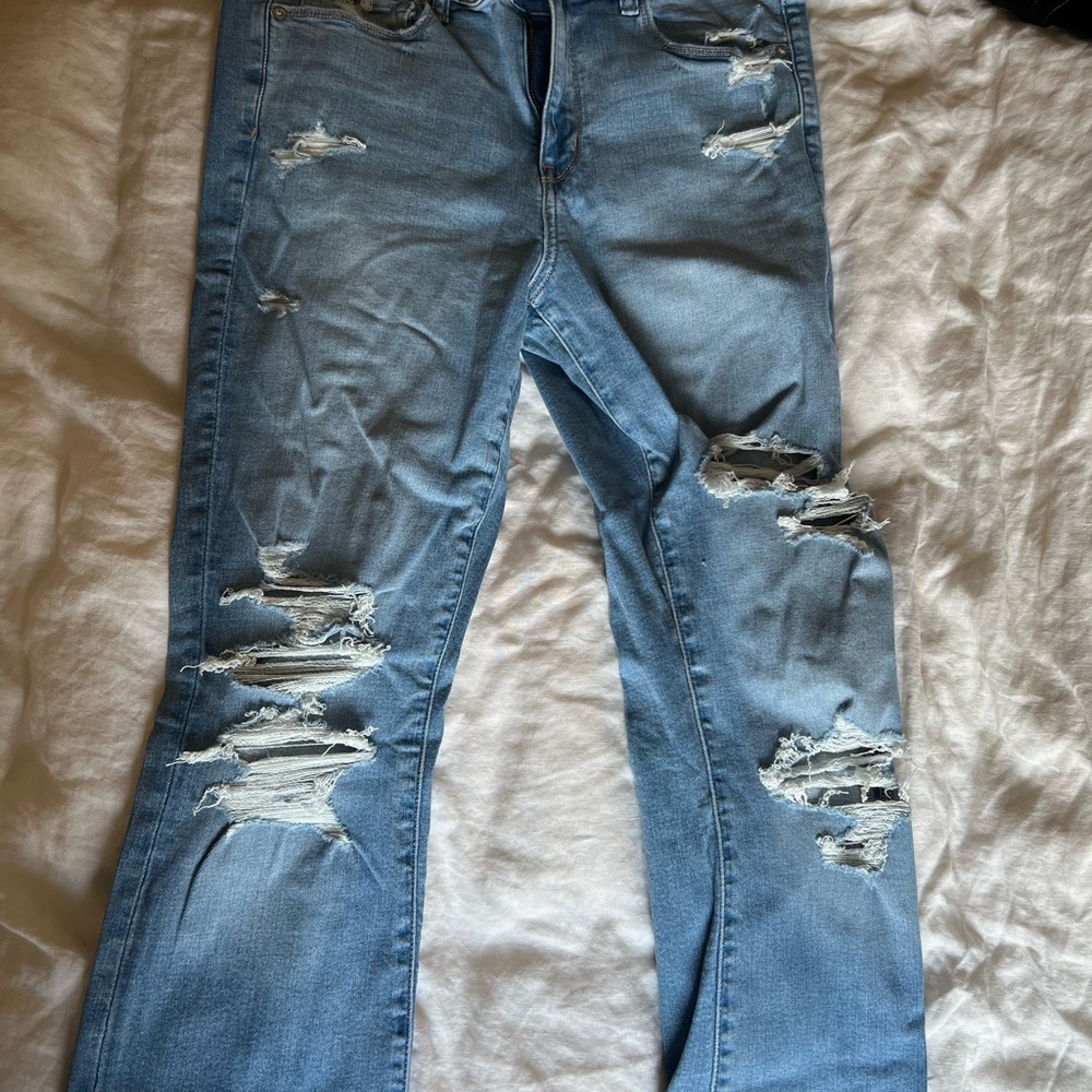 Light Blue Ripped women’s Jeans